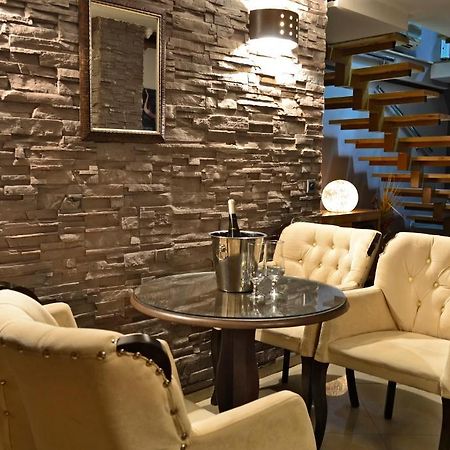 Domus Aparthotel سكوبجي المظهر الخارجي الصورة